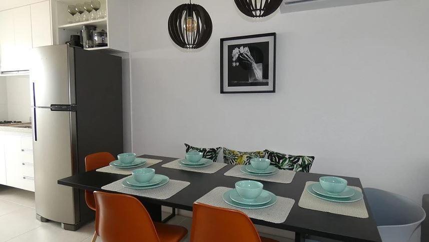 Apto Guarajuba Praia Condominio Porto Smeralda-100 Metros Da Praia Extérieur photo